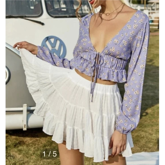 SHEIN Sweet Lilac Daisy Print Long Sleeve Deep V Cropped Waist Tie Blouse - Picture 3 of 12